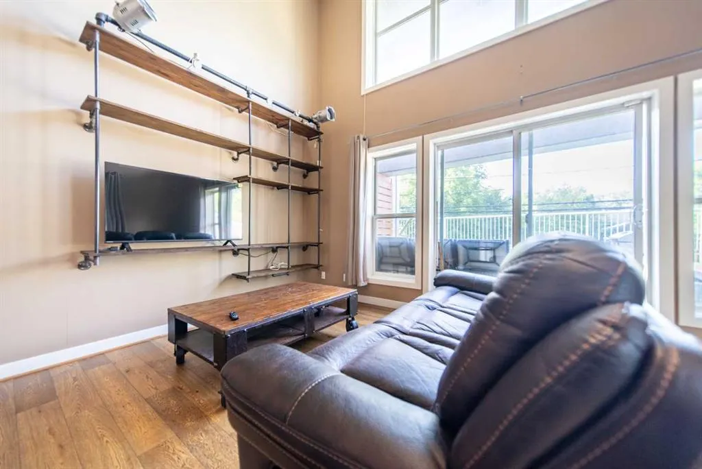 1505 27 Avenue SW, #102