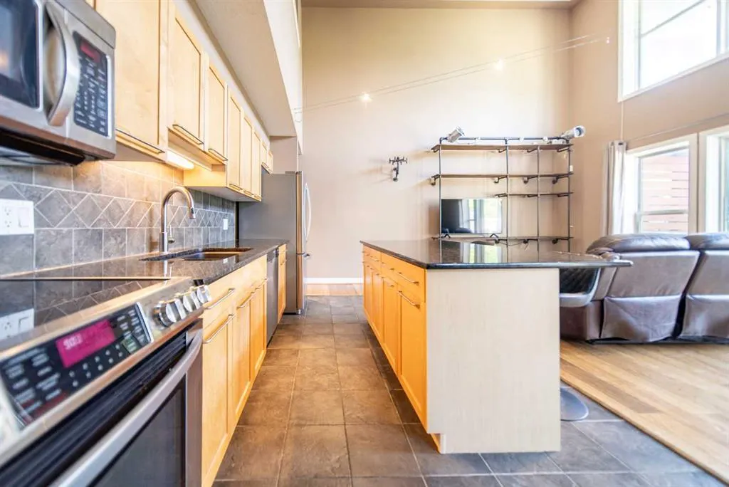 1505 27 Avenue SW, #102