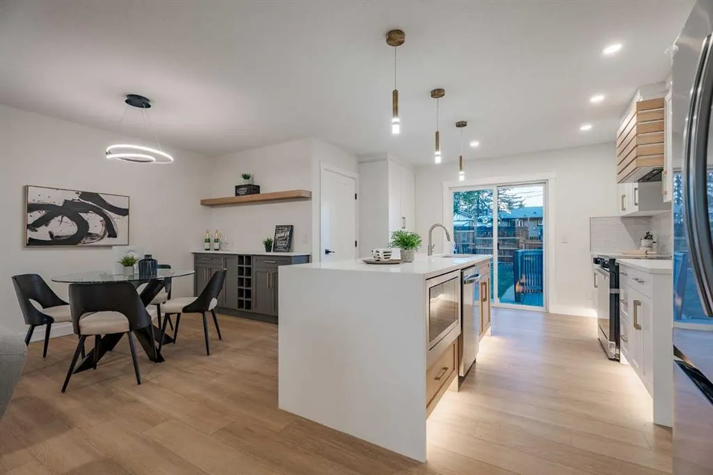 1024 Hunterston Place NW