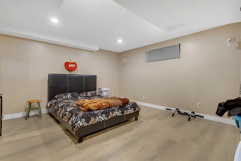 53 Martha's Haven Green NE