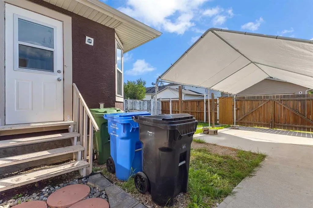 53 Martha's Haven Green NE