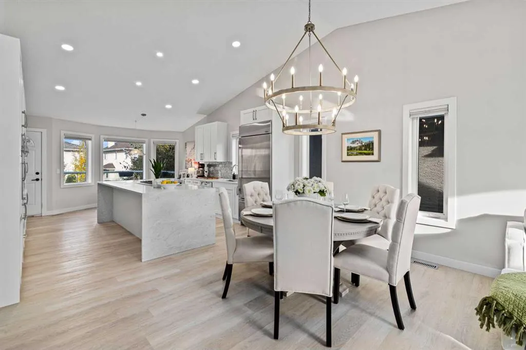 12 Mckenzie Lake Crescent SE