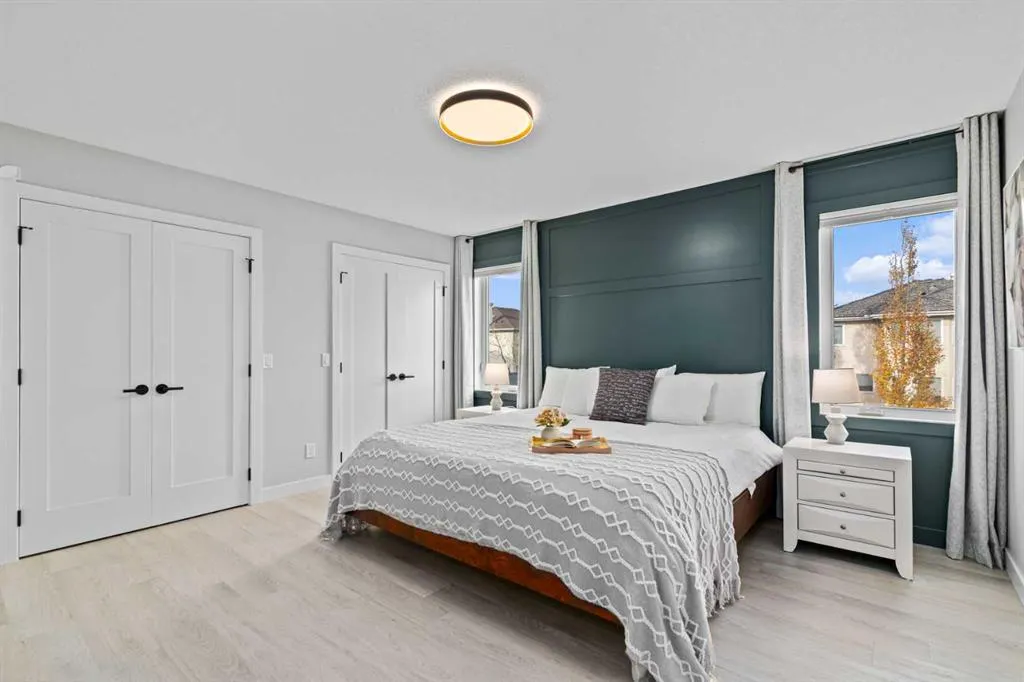 12 Mckenzie Lake Crescent SE