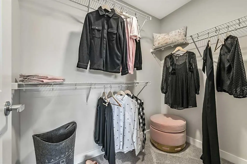 1277 Alpine Avenue SW