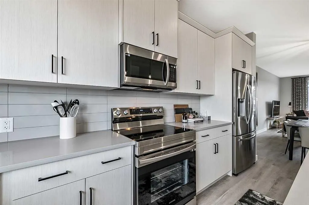 1277 Alpine Avenue SW