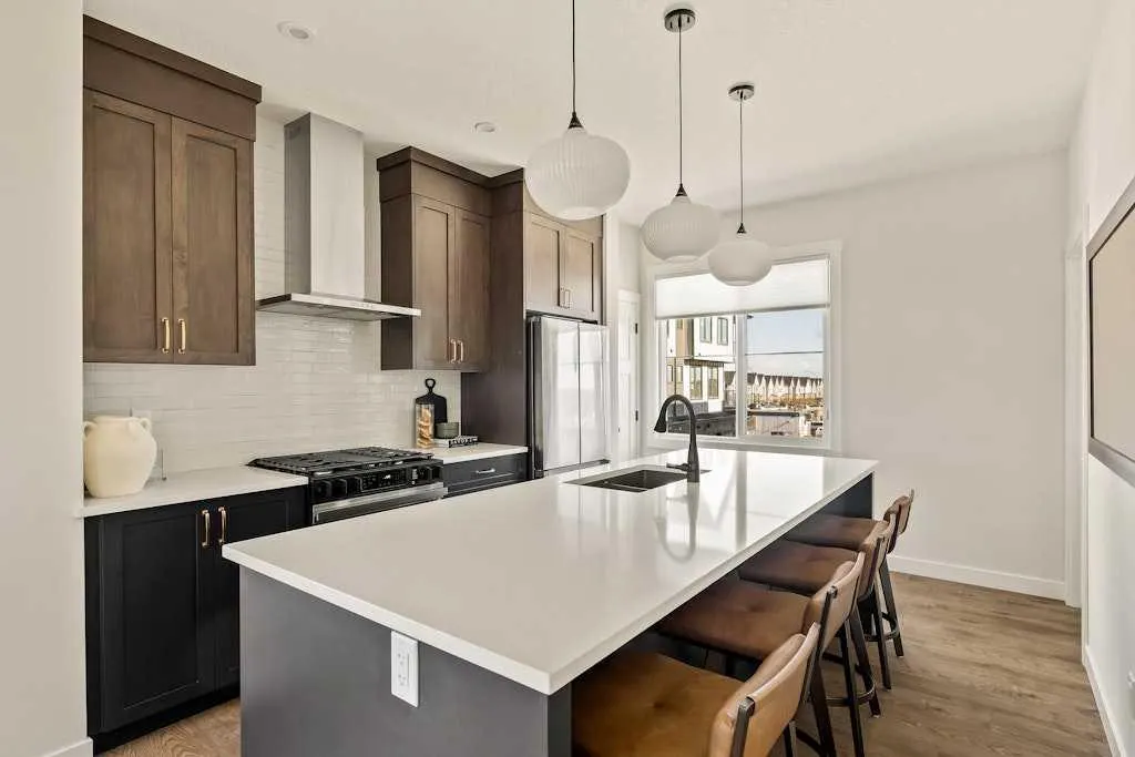 15030 Centre Street NE