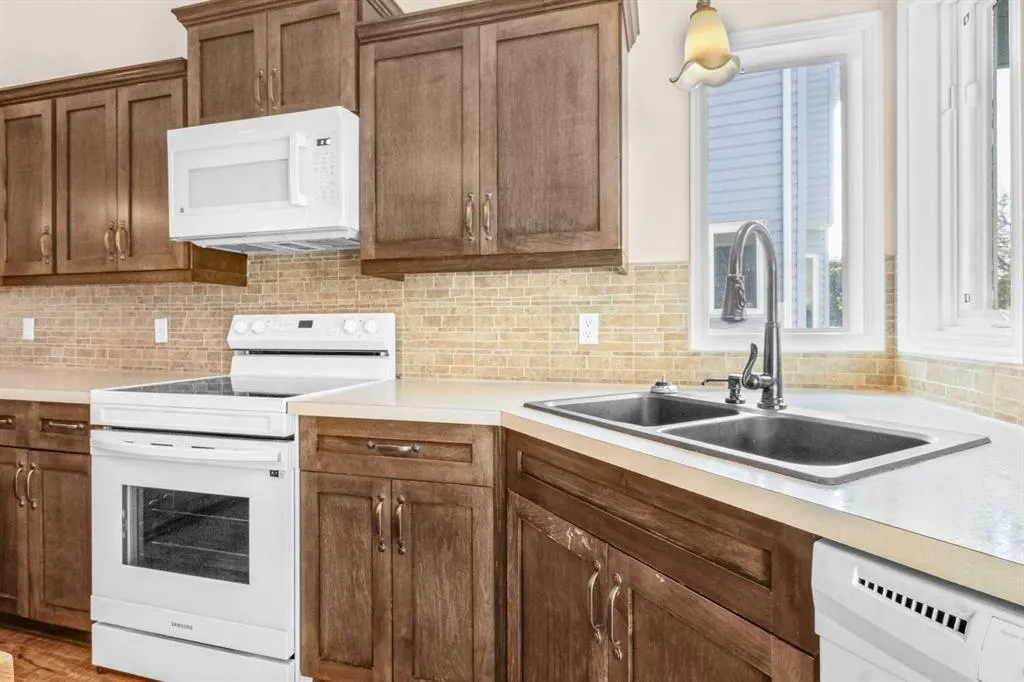 968 Citadel Drive NW