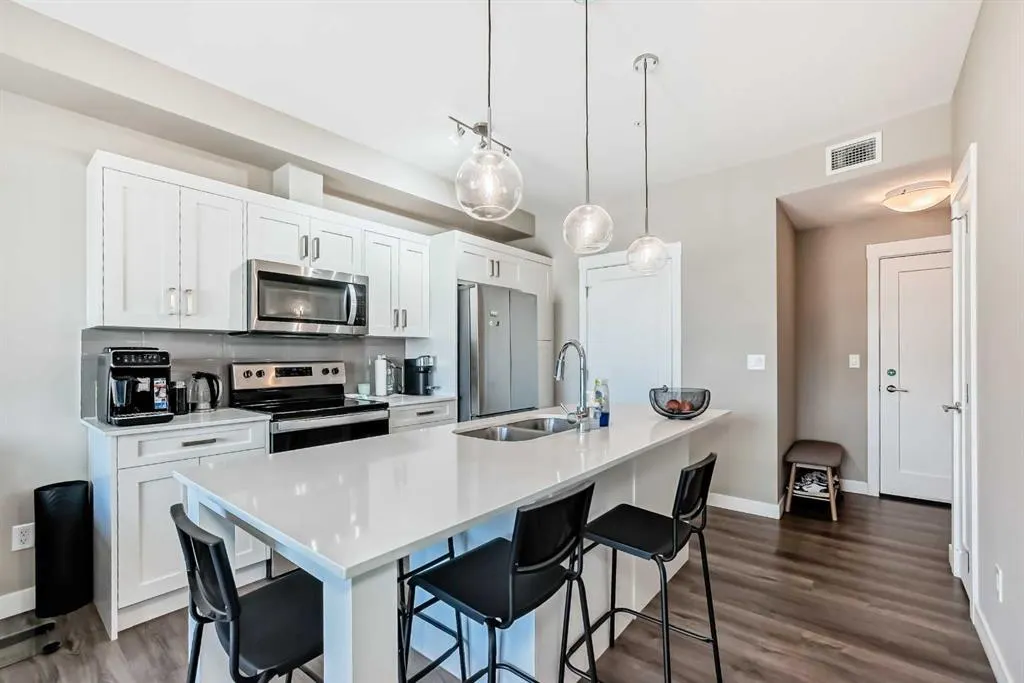 40 Walgrove Walk SE, #207