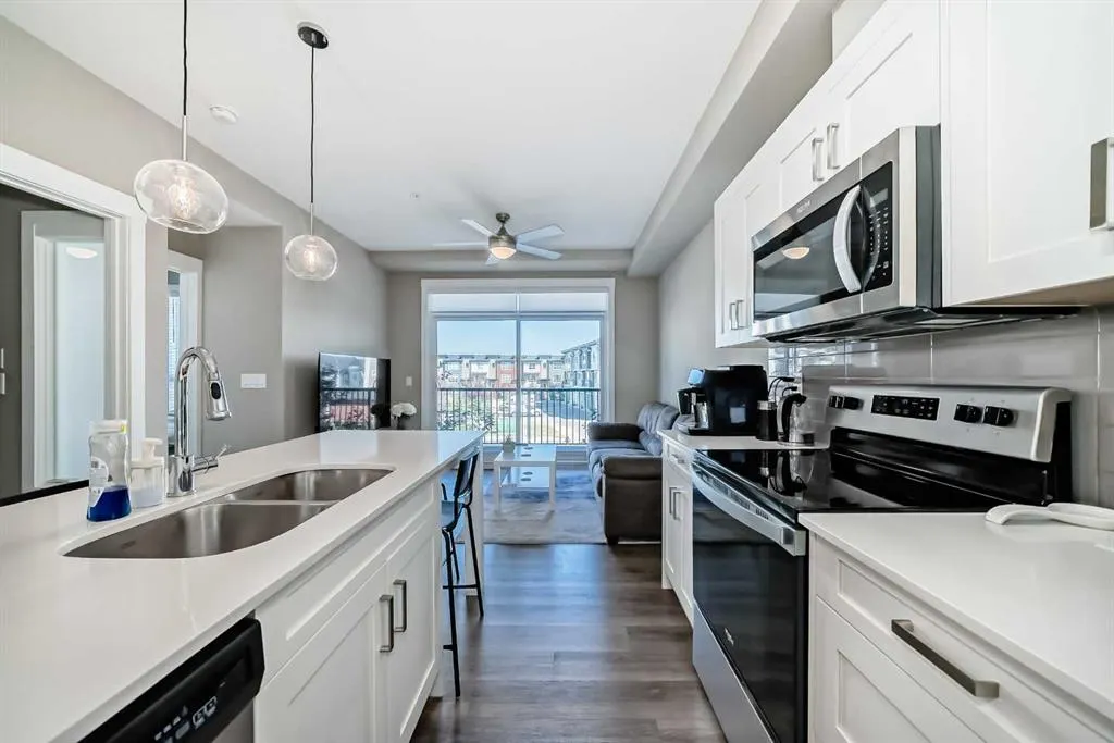 40 Walgrove Walk SE, #207