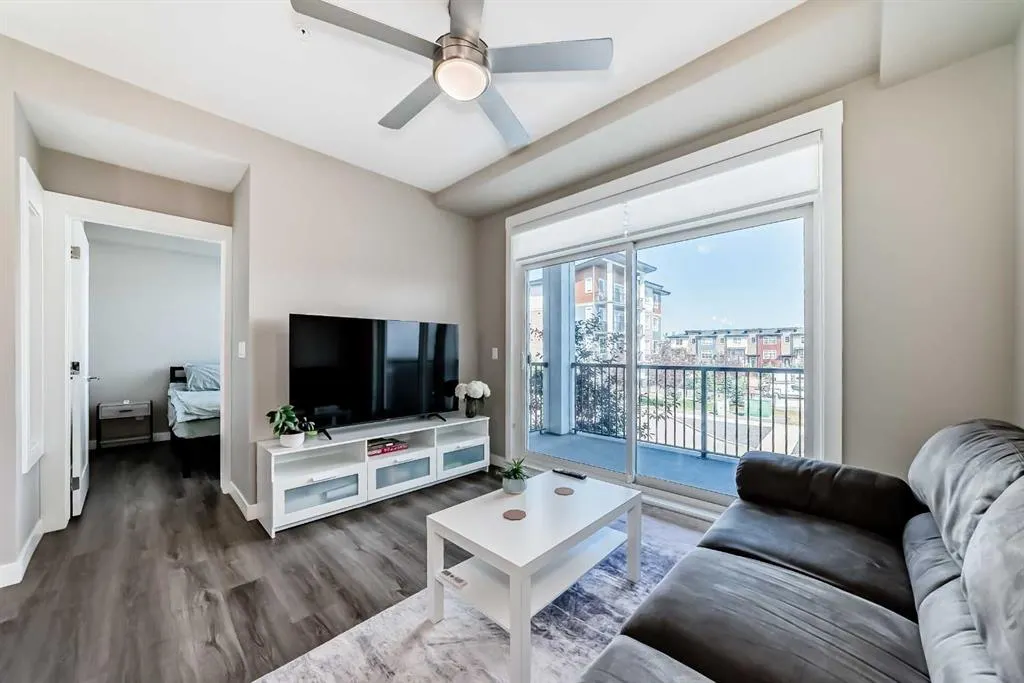 40 Walgrove Walk SE, #207