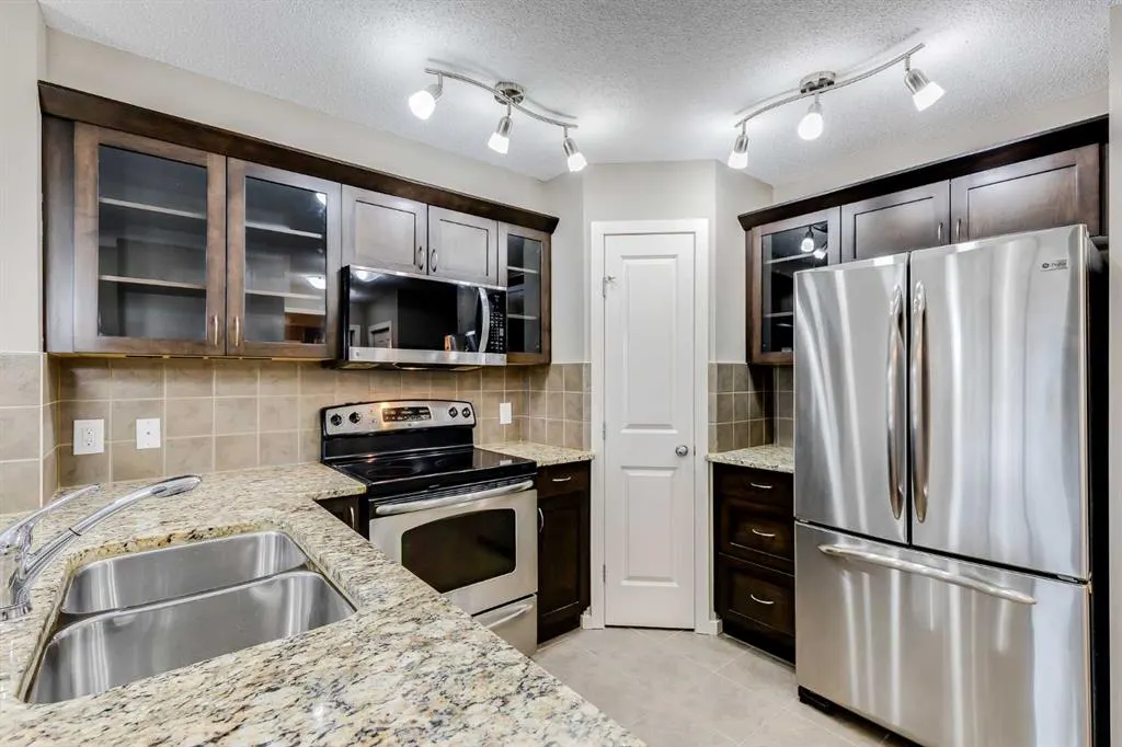 4 Kingsland Close SE, #1305