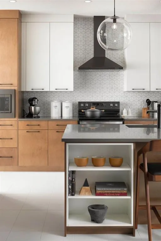 57 Creekside Avenue SW