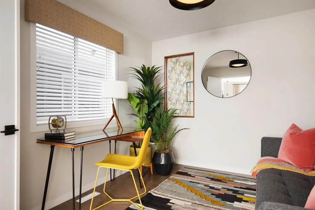 57 Creekside Avenue SW