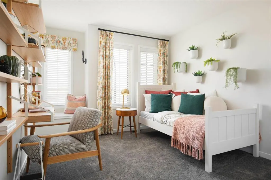 57 Creekside Avenue SW