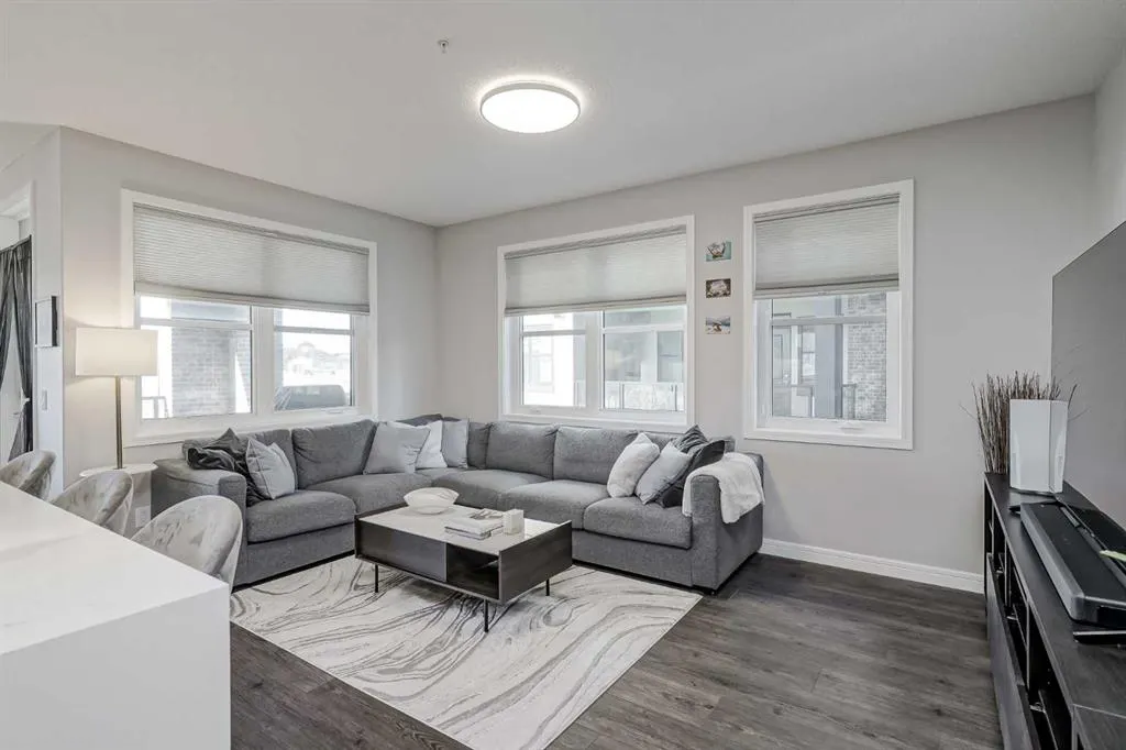 80 Greenbriar Place NW, #2208