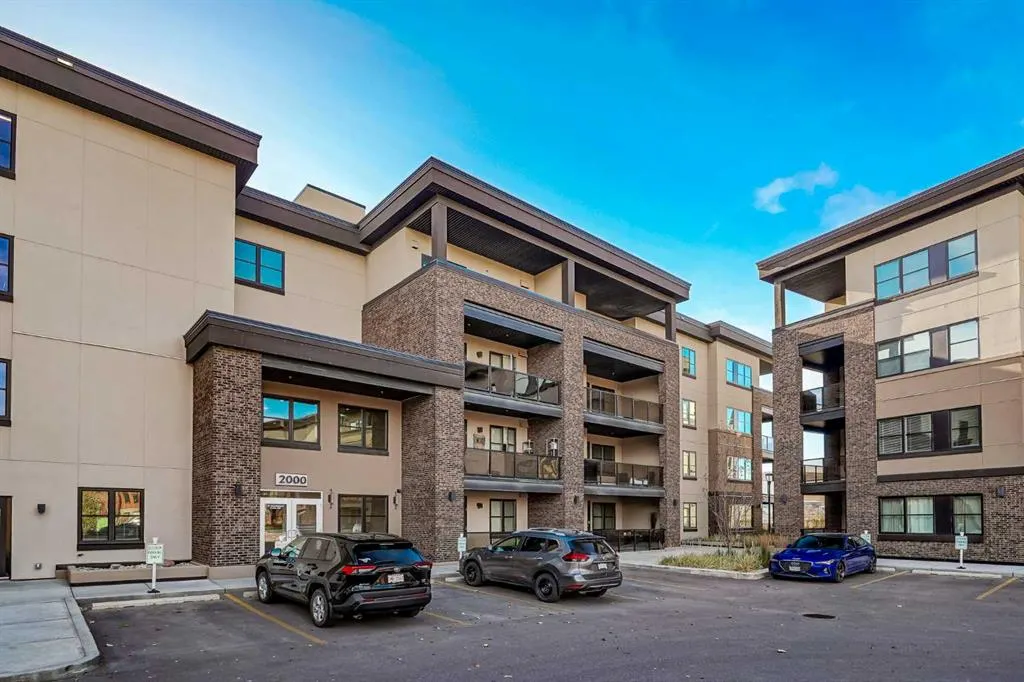 80 Greenbriar Place NW, #2208