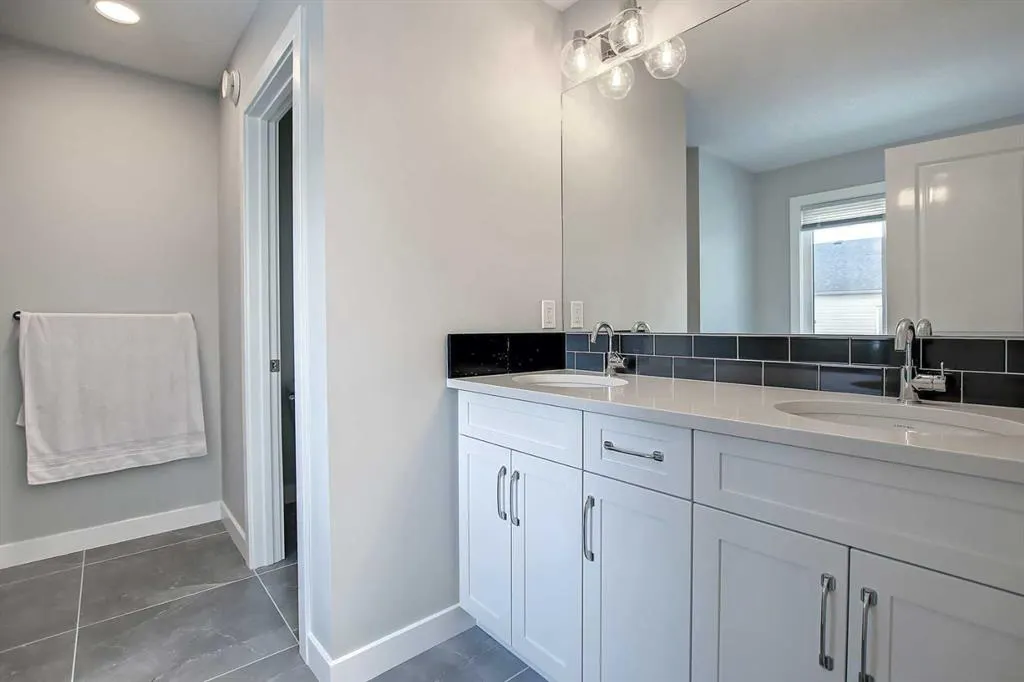 25 Belvedere Terrace SE