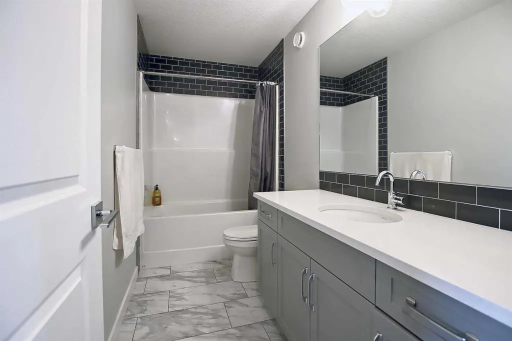 25 Belvedere Terrace SE