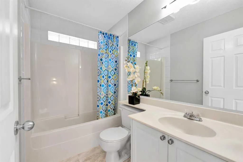 6 Country Hills Manor NW