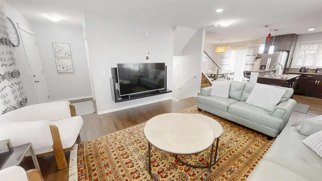 103 Prestwick Villas SE