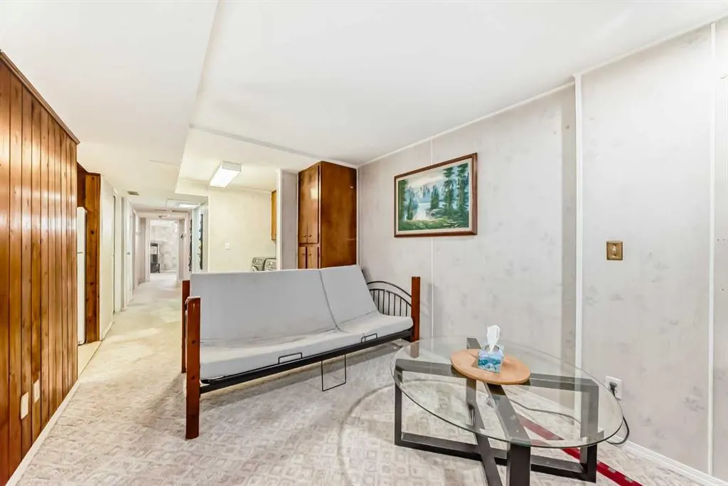 5623 Templehill Road NE