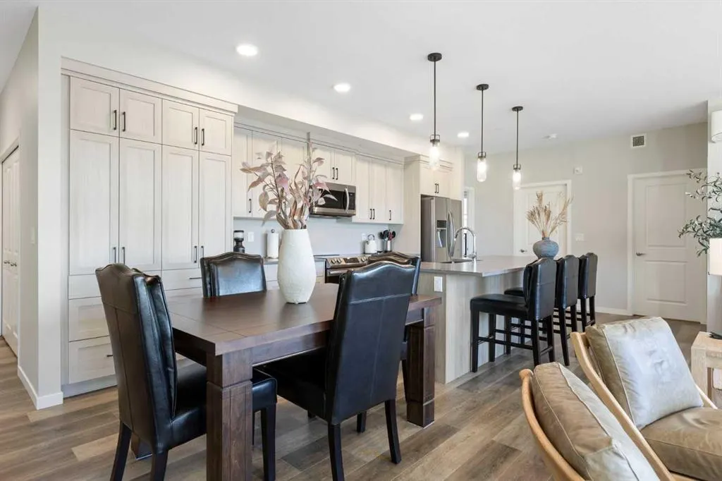 42 Cranbrook Gardens SE, #1409