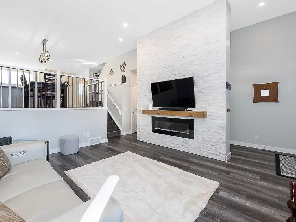 484 Belmont Heath SW