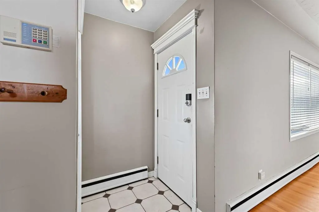 23 Fairview Drive SE