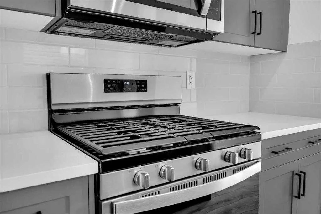 16 Amblefield Avenue NW