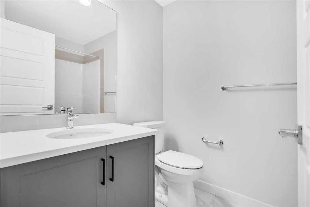 16 Amblefield Avenue NW