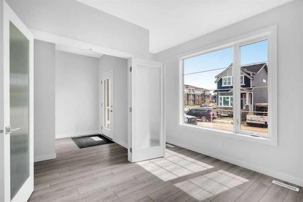 16 Amblefield Avenue NW