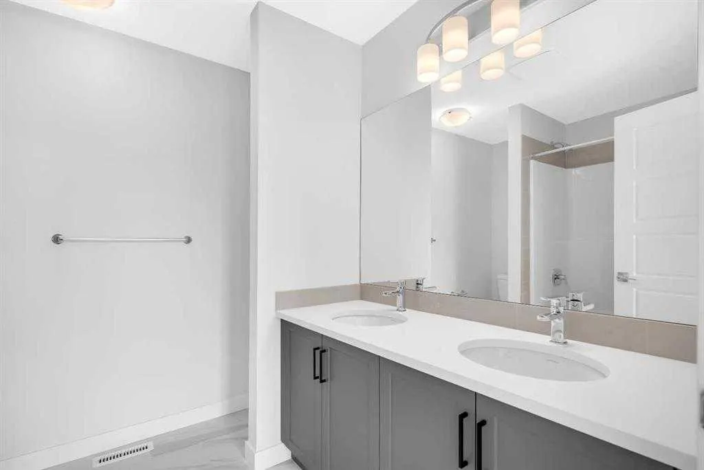 16 Amblefield Avenue NW