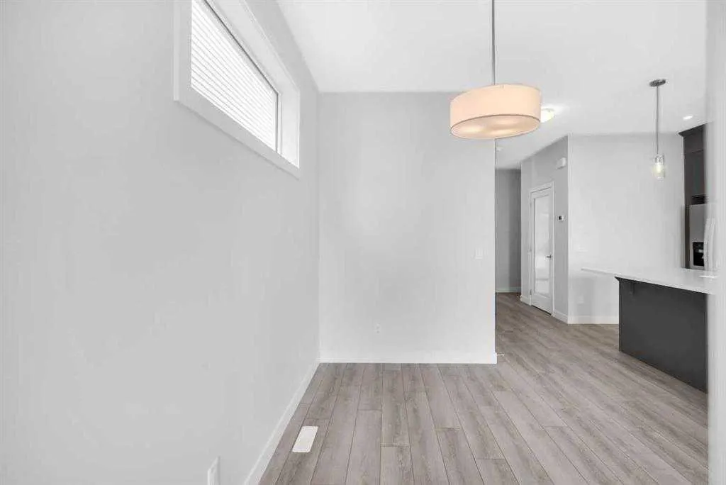 16 Amblefield Avenue NW