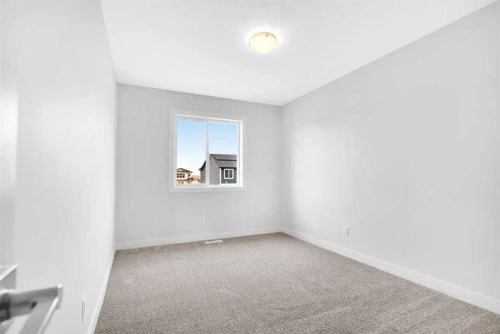 16 Amblefield Avenue NW