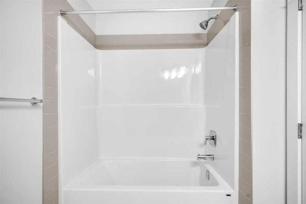 16 Amblefield Avenue NW