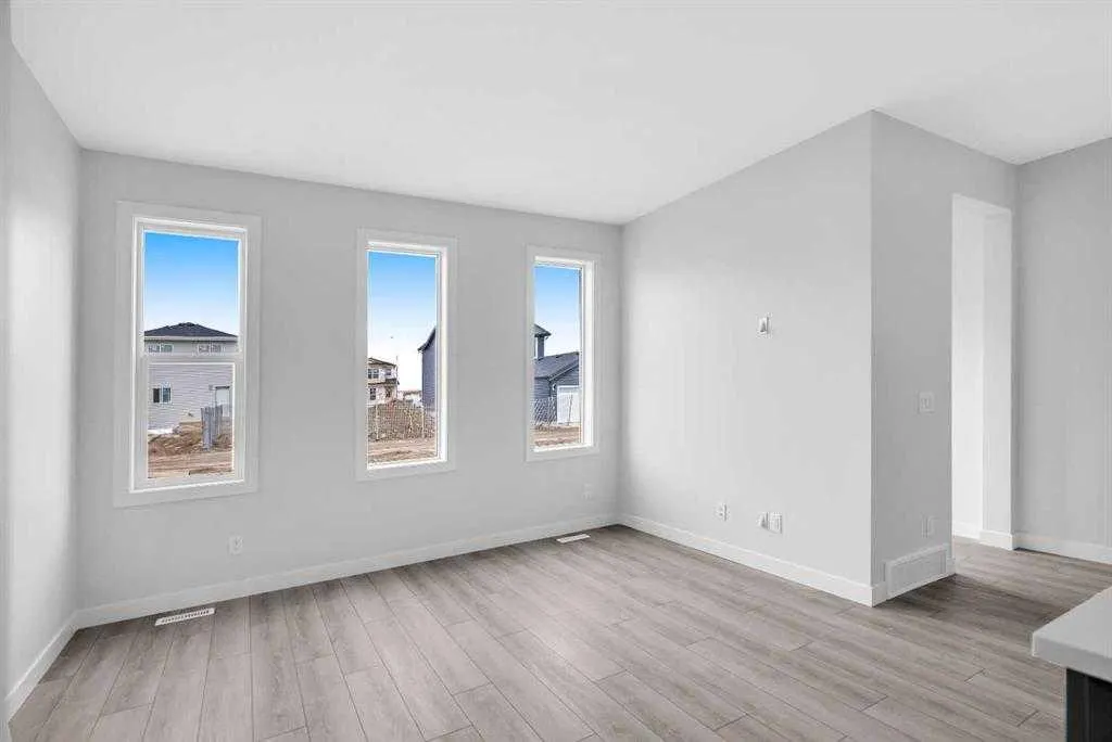 16 Amblefield Avenue NW