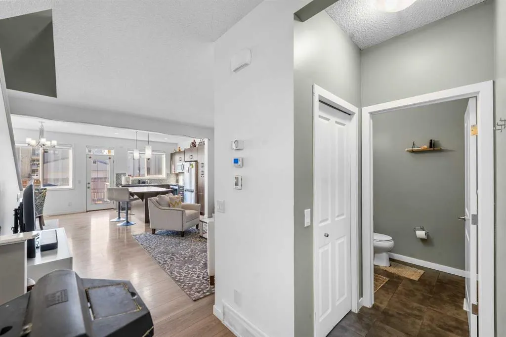 146 Skyview Point Crescent NE