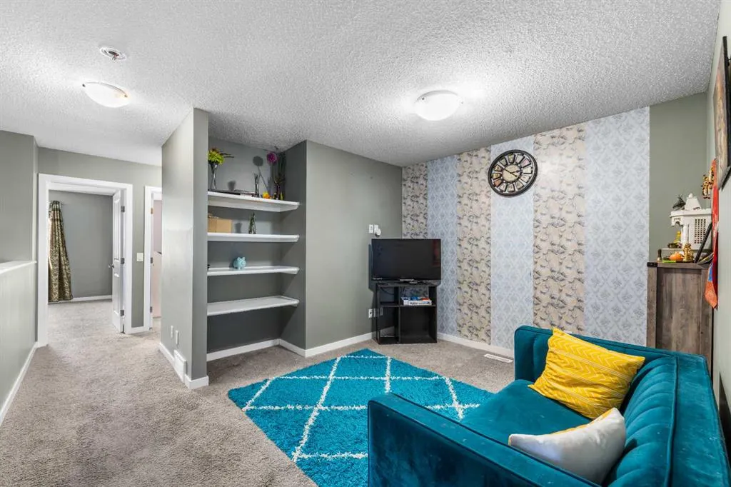 146 Skyview Point Crescent NE