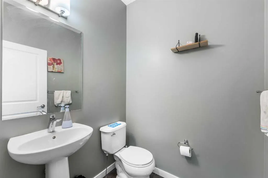 146 Skyview Point Crescent NE