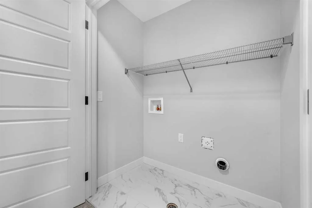 27 Amblefield Avenue NW