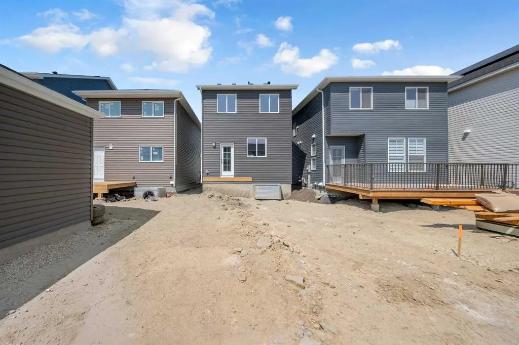 27 Amblefield Avenue NW