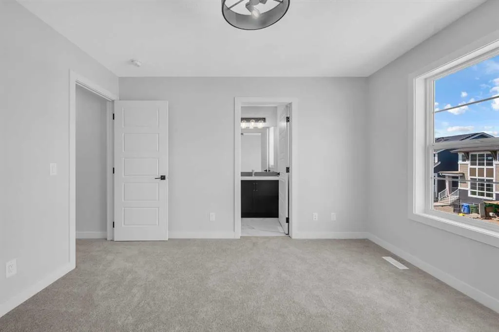 27 Amblefield Avenue NW