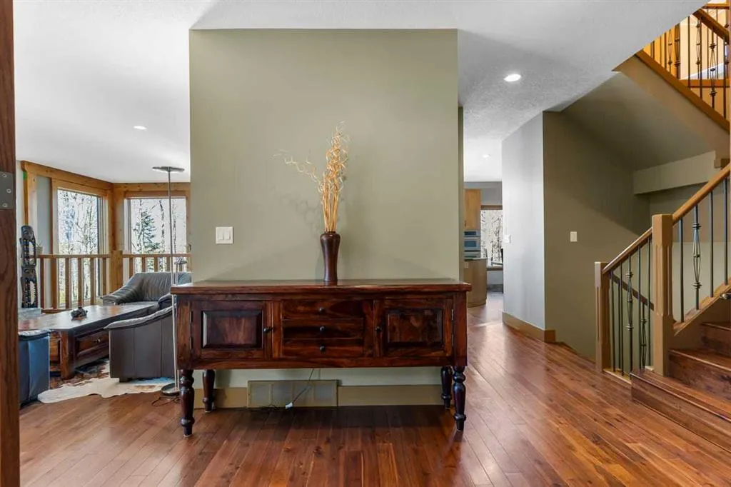 80 Cochrane Lake Trail