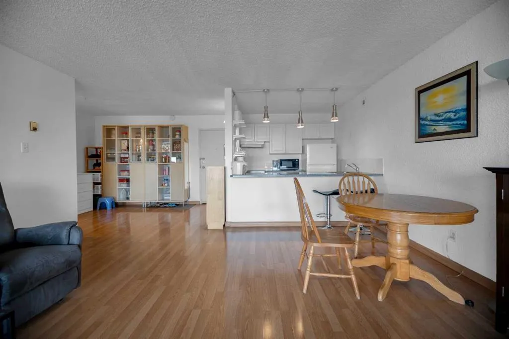 221 6 Avenue SE, #2510