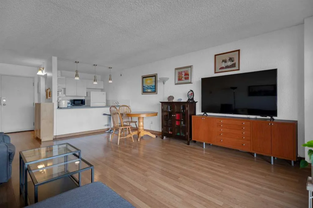 221 6 Avenue SE, #2510