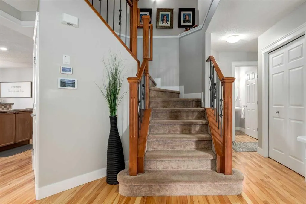 32 Evanscove Heights NW