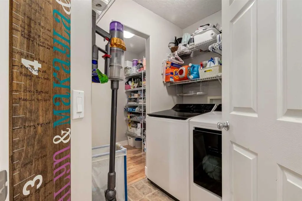 32 Evanscove Heights NW