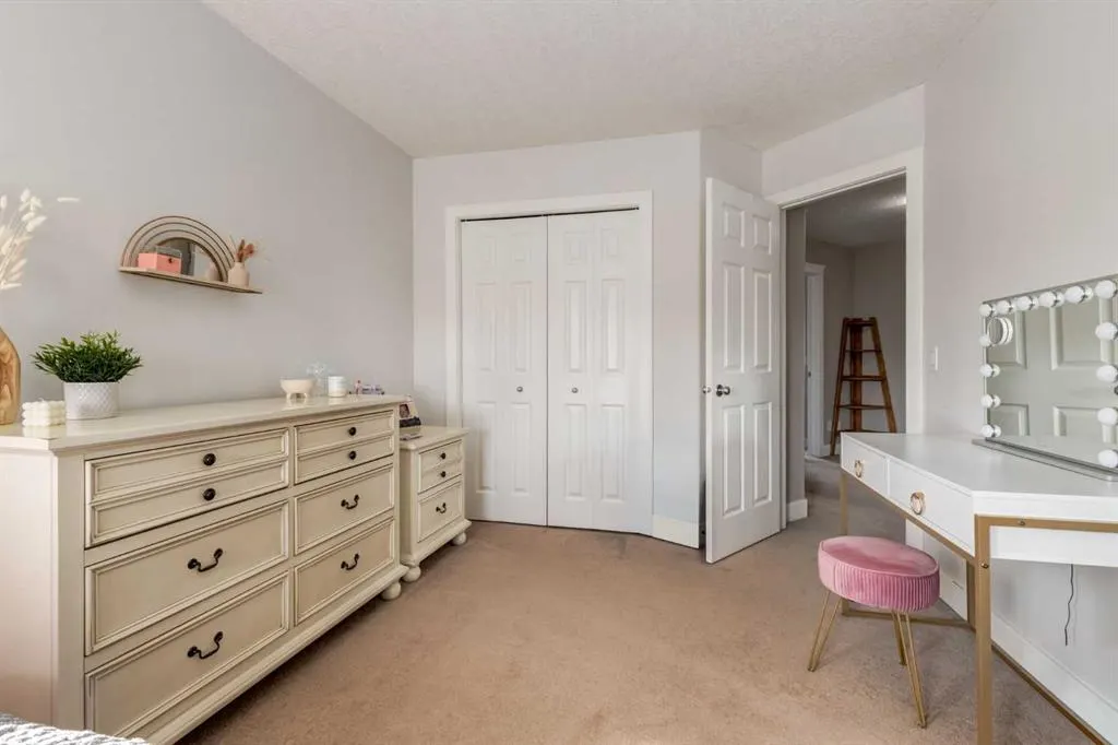 32 Evanscove Heights NW