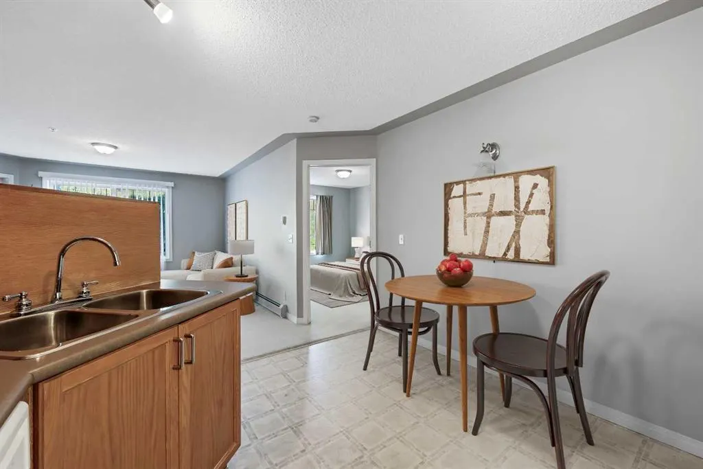 369 Rocky Vista Park NW, #212