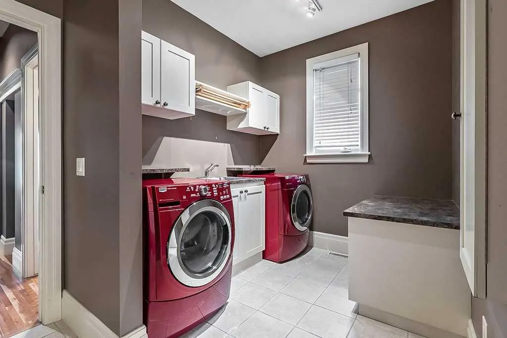 35 Summit Pointe Drive